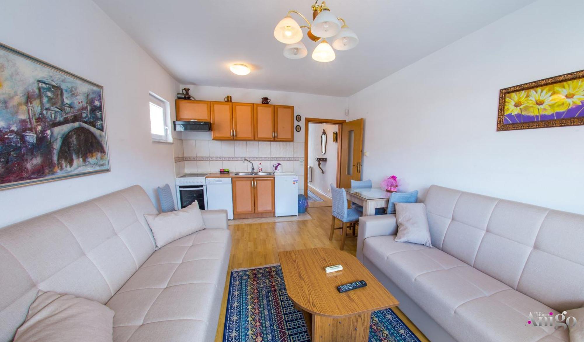 Apartment Ado Mostar Buitenkant foto