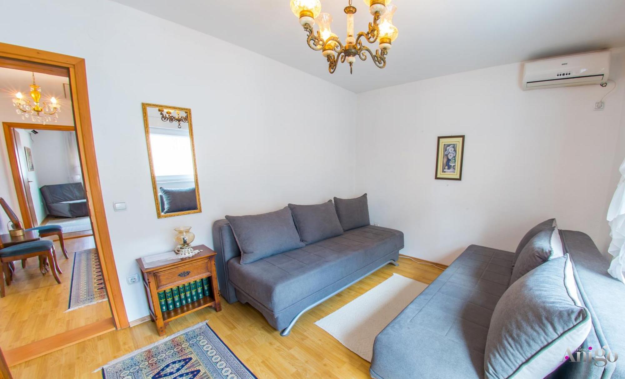 Apartment Ado Mostar Buitenkant foto