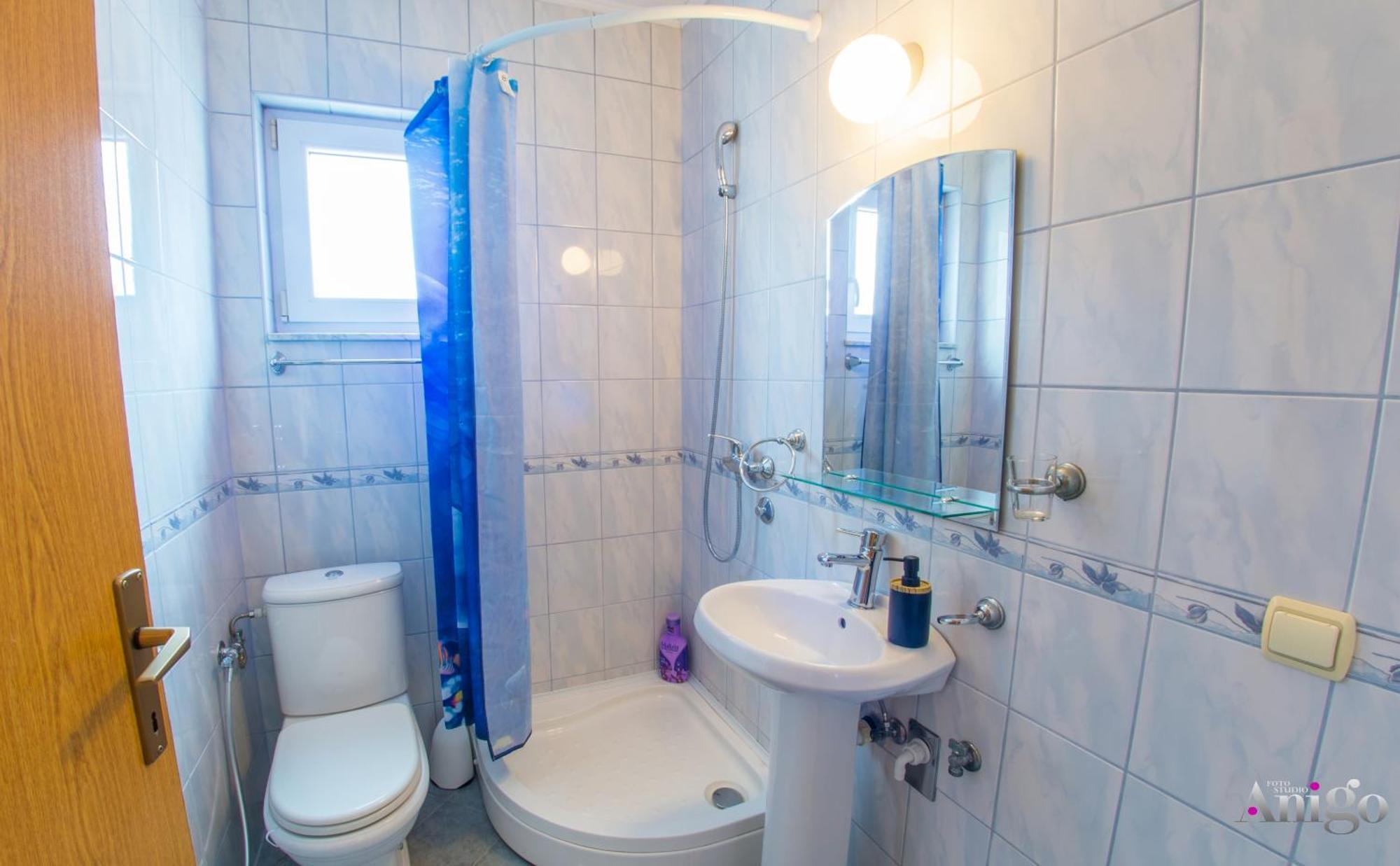 Apartment Ado Mostar Buitenkant foto