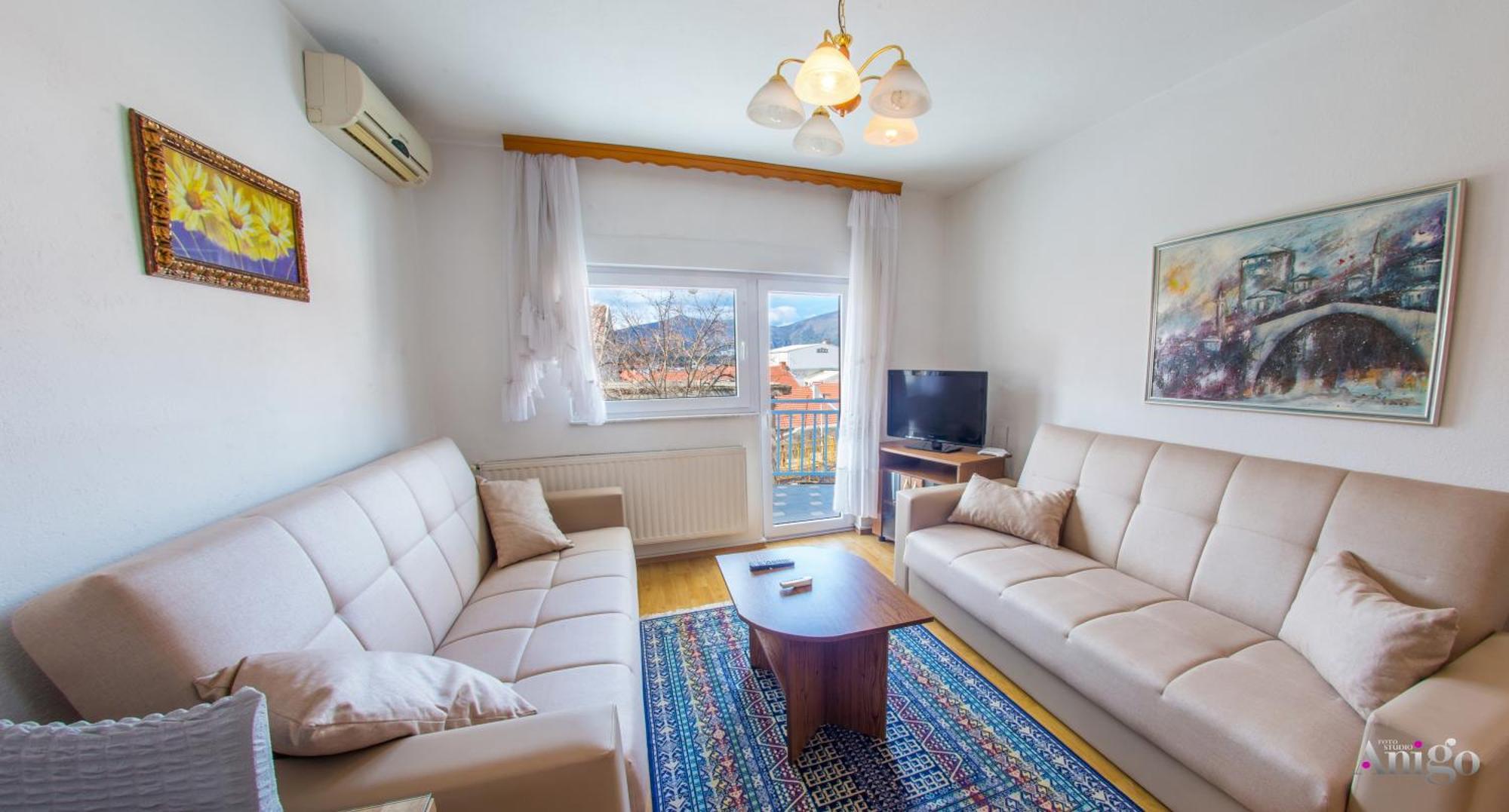 Apartment Ado Mostar Buitenkant foto