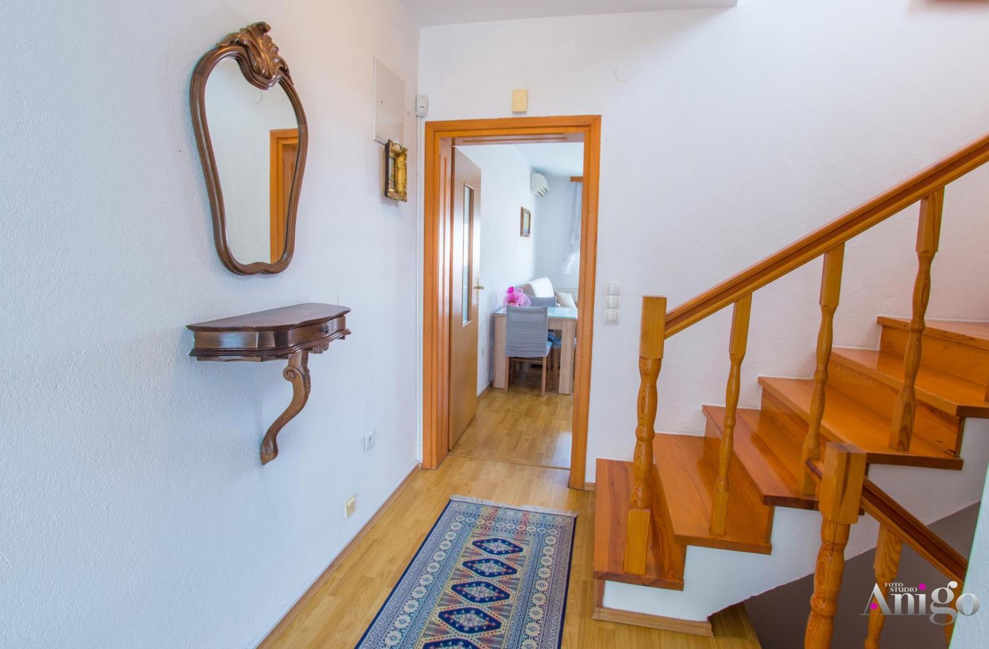 Apartment Ado Mostar Buitenkant foto